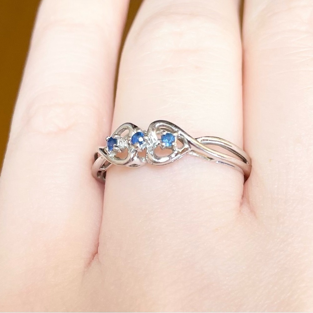 14k solid white gold filigree blue sapphire triplet double heart stateme… - Picture 2 of 9